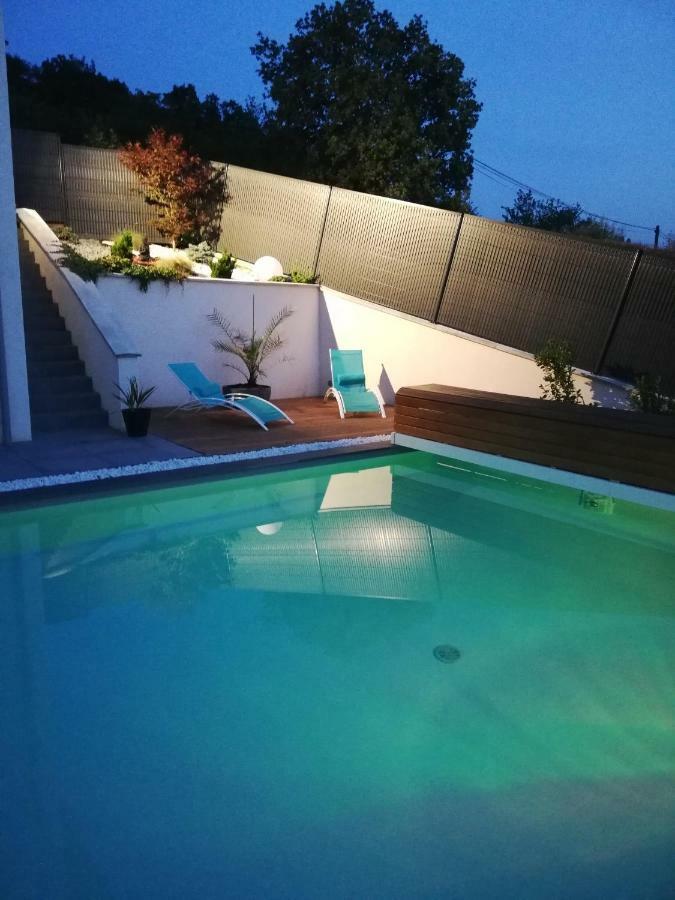 Chambres D'Hotes Luxe Et Serenite Theize Exteriör bild